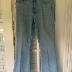 Mother Weekender Fray Jeans